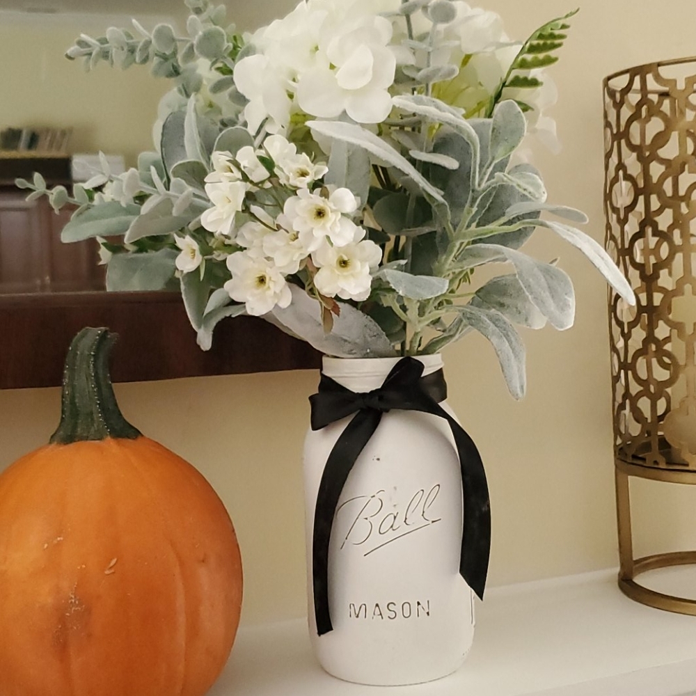 Chalk-painted distressed Mason Jar arrangement